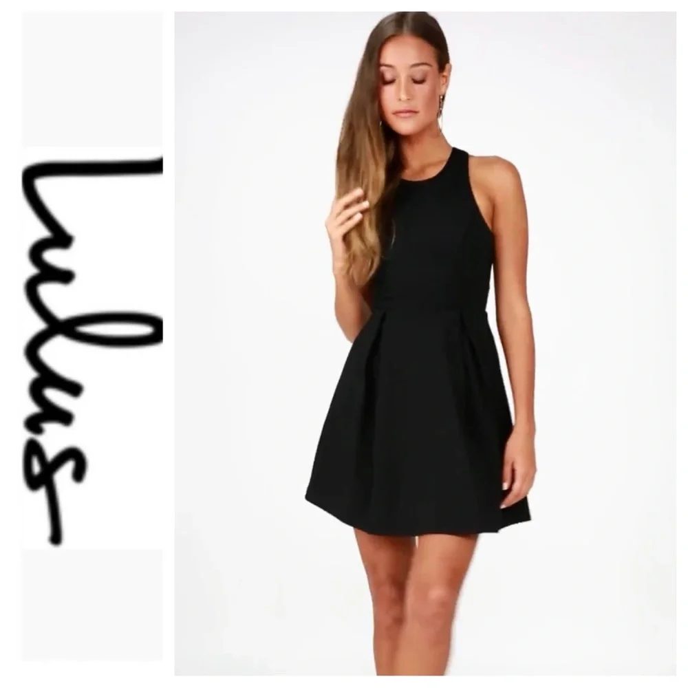 💕SALE💕 NWT Lulu’s Cutout and About Black Skater Dress - Picture 3 of 9